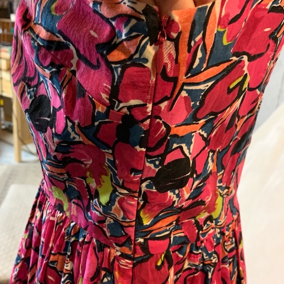 Ann Taylor flower dress - Picture 4 of 9